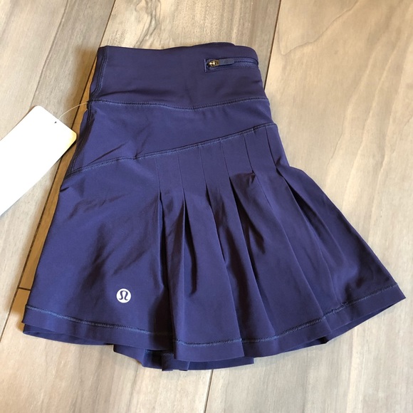 lululemon athletica Dresses & Skirts - Lululemon Circuit Breaker Skirt 13” Sz 4 NWT Blue